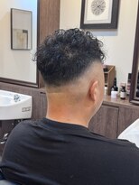 ジェイソン(JASON) スペインカール、スキンフェード