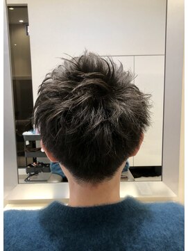 10711 となりの美容室 【爽やか】刈り上げメンズショート