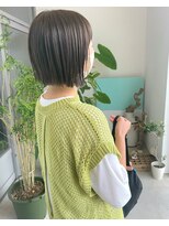 カーサヒルガーデン(casa hiru garden)&nbsp;ぱつっとボブ × オリーブベージュ