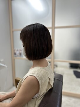 エレノア 自由が丘店(Eleanor) 大人女性/ボブ/ブラウンカラー/艶カラー