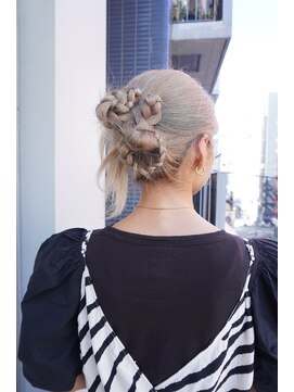 シィーム(cime) カチモリアレンジ　タイトアレンジ