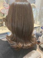 クレビア 名古屋(CreBiA)&nbsp;透明感ナチュラルブラウン/くびれミディアム