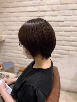 マジック(MAGIC) 【髪質改善】丸みショートスタイル ブラウンカラー