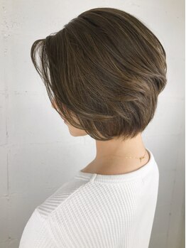 ラックスビー スカイ 大阪梅田店(LUXBE SKY)の写真/いつまでも若々しく綺麗に！根元もしっかりカバーし、お洒落な仕上がり☆今までとは違う新しいスタイルに♪