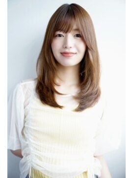 ナチュラルハイトーン×レイヤースタイル