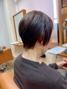 白髪ぼかしカラー【松山美容室】