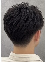 ピボット 与野西口店(pivot)&nbsp;色気と束感で魅せる大人のツーブロックショート