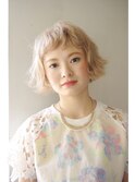 【透明感ＵＰ】やわらかホワイトベージュボブ
