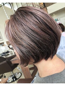 ティアラ バイ アーティック Tiara by artic ◆美シルエット◆前下がりボブで小顔になれる！