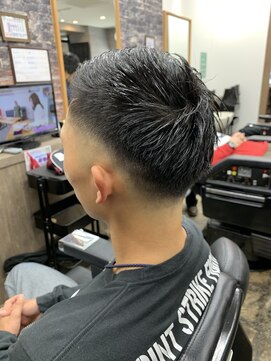 ヘアーコレクション グロース(HAIR COLLECTION Growth) ローフェード