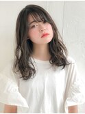 アッシュベージュ　流しバング