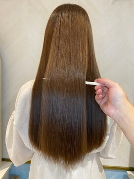 ロンドルーチェ 心斎橋(Lond luce) ダークアッシュ/ミディアムレイヤーカット［髪質改善/縮毛矯正］