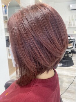 アイズ(Aizu)の写真/【楽しめるグレイカラー】《¥6050～》明るめの白髪染め、ヘアマニキュアやヘナなどラインナップ◎