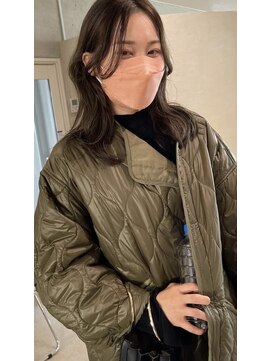 ユニーク(UNIIK) オリーブカラー