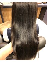 カミケンパセオ(kamiken.paseo)&nbsp;美髪ナチュラル大人ストレート艶感なめらか【カミケンパセオ】