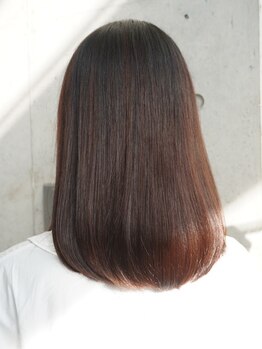 ヘアリラクゼーションリノ (Hair Relaxation Lino)の写真/《oggi otto取扱店》ダメージが気になる方はLinoのトリートメントで内部から潤う艶髪に補修します！