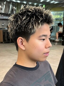 エルマーク 枚方(L-MARK) ハイライトツイストパーマアップバング短髪メッシュ