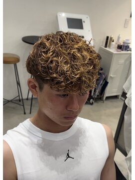 スイッチ(men's SWITCH) 大分メンズスペインカールパーマ刈り上げレイヤーショート