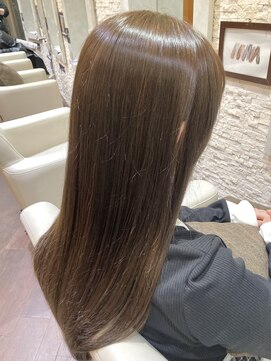 ヴィサージュプラス(VISAGE plus) [ブリーチなしWカラー]透明感たっぷり！やわらかベージュカラー