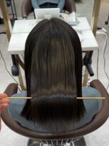 ロンド レア 天神大名店(Lond Le’a) 小顔に見せるヘア/ワンレン/ボブウルフ/ネビージュ/黒髪カタログ