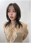 オリーブベージュ