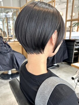 フェリアファム 北千里(FERIA fam) 縮毛矯正/北千里/ショート/ブリーチ/インナー/ボブ/髪質改善 宮