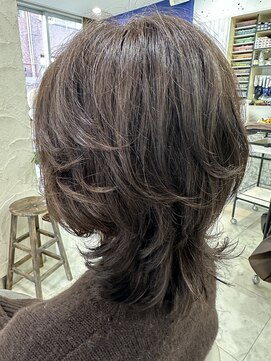 ヂルチヘアー(zilch hair) くびれミディアムパーマ