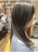 カーキグレージュonハイライト