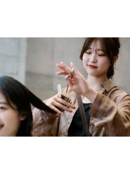 サロン帰りの仕上がりが簡単スタイリングで再現できる！【勝田/髪質改善/学割U24】