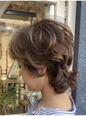 くせ毛パーマウルフショートカットグレイジュイルミナカラー