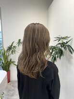 エレ 博多(ere)&nbsp;ロング/レイヤーカット白髪ぼかし博多