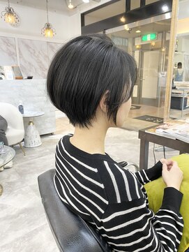 ソラ(SoRa) 艶々なショート