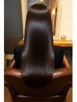 スローネ(THRONE)&nbsp;縮毛矯正で艶髪／20代30代40代／新宿／髪質改善