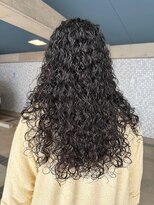 ナループロアオハナ(Nalu pu loa ohana) 海外風ハードパーマスパイラルパーマカーリーパーマロングパーマ