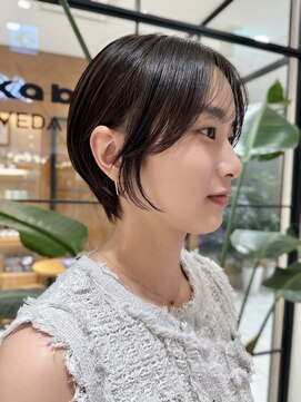 ピークアブー アヴェダ 池袋東武(PEEK-A-BOO AVEDA) ひし形ショート/大人かわいい