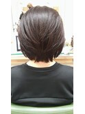 丸みのある小顔ボブショート