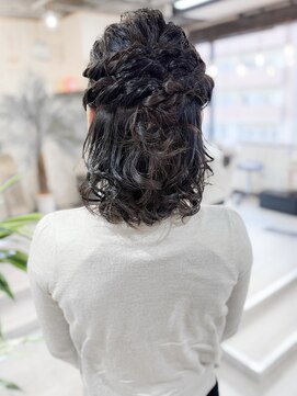 リモア(L I M O A) 結婚式のお呼ばれヘアアレンジ