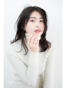 ボンヌーベル 【Bonne Nouvelle】くせ毛風な大人かわいいロング