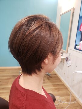 スリー(3°) ショートボブ