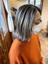 ヘアーホームイロ(Hair Home IRO)&nbsp;シルバーグレージュのバレイヤージュカラー