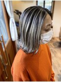 シルバーグレージュのバレイヤージュカラー