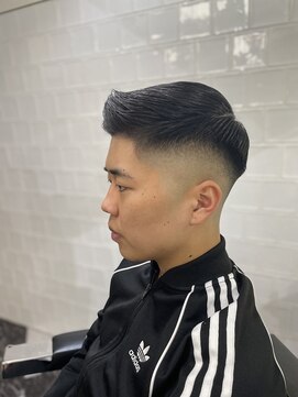 メリケンバーバーショップ フクオカ(MERICAN BARBERSHOP FUK) 本格スキンフェードバーバースタイル