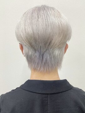 コト 福井大和田店(coto) 福井 大和田 ホワイトカラー 韓国スタイル シルバーアッシュ