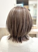 くびれミディアム白髪ぼかしハイライトカラーケアブリーチ
