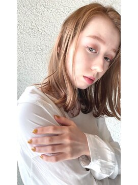 ヴィオラカラー(VIOLLA COLOR) 柔らかベージュ×ナチュラルウェーブ/小倉