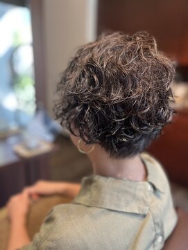 パーマ＋カット＋選べるカラー＋ハホニコツヤ感UPトリートメント