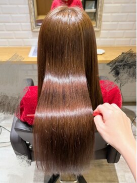 ブラウンベージュ ×  レイヤースタイル