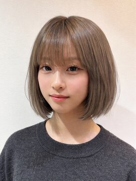 ヘアリゾート粋 新宿三丁目本店 ミディアムボブ/ライトベージュ/ブリーチカラー