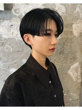 シータ(sheta) 【sheta青山/三畑賢人】ネビージュ黒髪ハンサムフェザーショート
