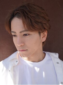 クオル キャスト 神戸三宮(QOL×cast)の写真/初パーマは"cast 三宮"垢抜けとモテ髪に大変身!お出かけやビジネスシーンにもぴったりなスタイルをご提供